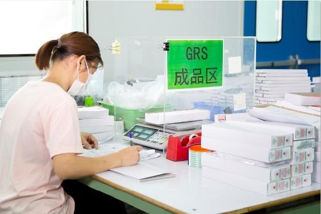 QC packing area for garment accessories